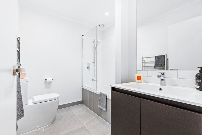 Photo of property in 25 David Carnegie Road, Hobsonville, Auckland, 0616