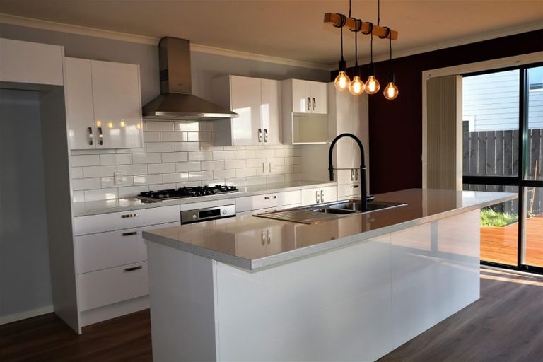 Photo of property in 12 Schooner Drive, Whitby, Porirua, 5024