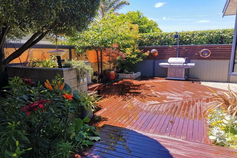 Photo of property in 6a Kauri Street, Taradale, Napier, 4112