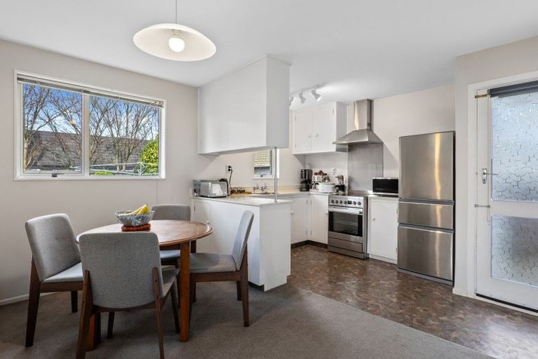 Photo of property in 2/38 Oldwood Street, Bishopdale, Christchurch, 8053