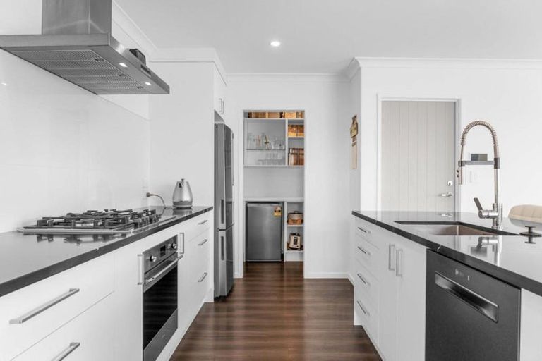 Photo of property in 3 Cotula Way, Papamoa Beach, Papamoa, 3118