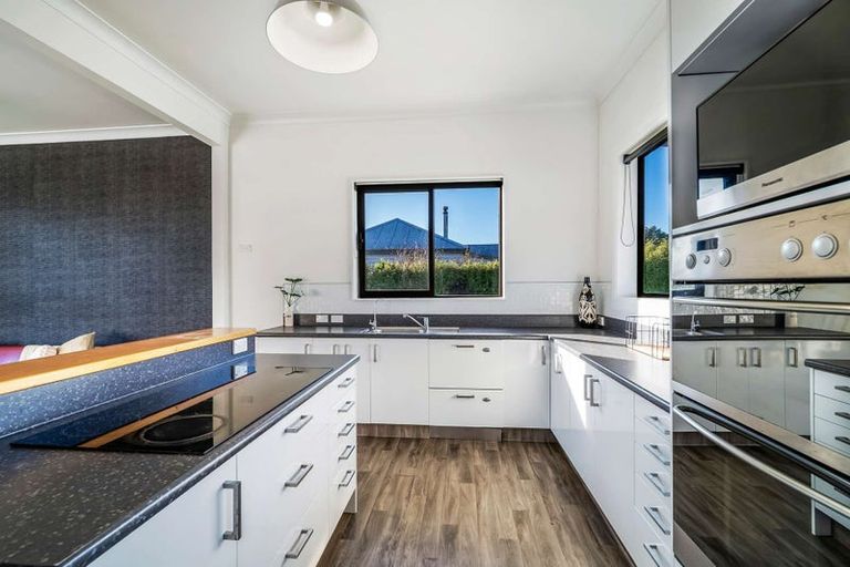 Photo of property in 16 Douglas Street, Balclutha, 9230