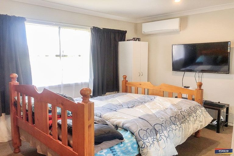 Photo of property in 2/75 Russell Road, Manurewa, Auckland, 2102