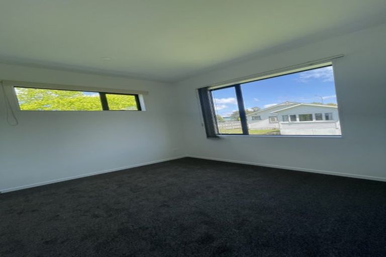 Photo of property in 1b Zion Road, Birkenhead, Auckland, 0626