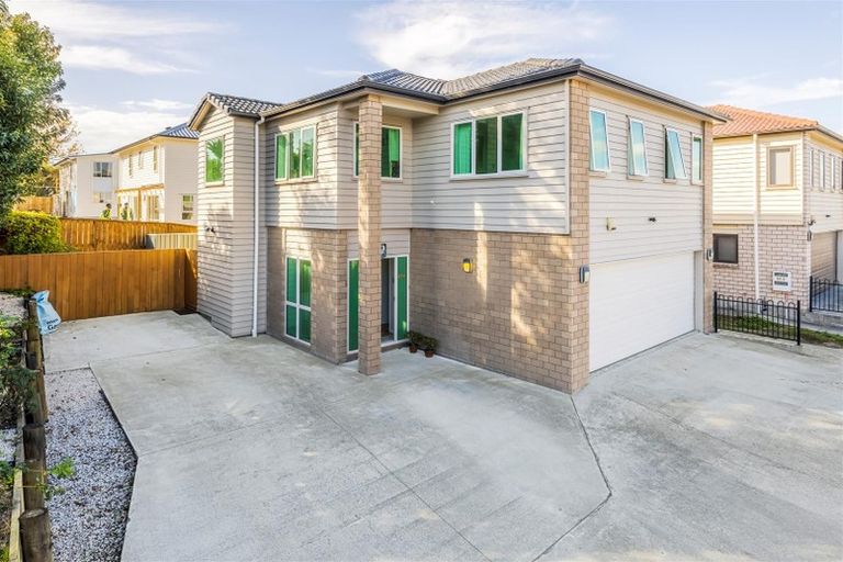 Photo of property in 27d Gifford Road, Papatoetoe, Auckland, 2025