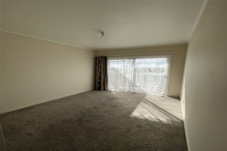 Photo of property in 424 Old Te Atatu Road, Te Atatu Peninsula, Auckland, 0610