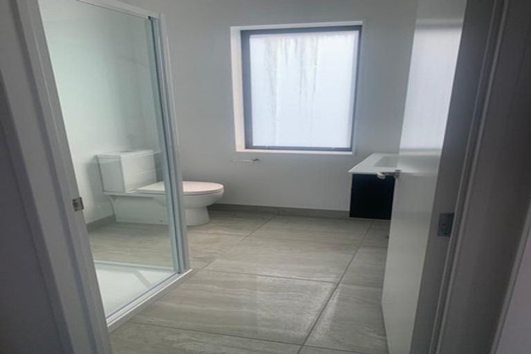 Photo of property in 10a Beauchamp Street, Karori, Wellington, 6012