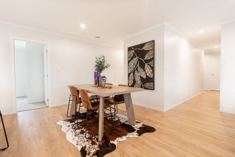 Photo of property in 62 Scenic Rise, Rototuna North, 3281