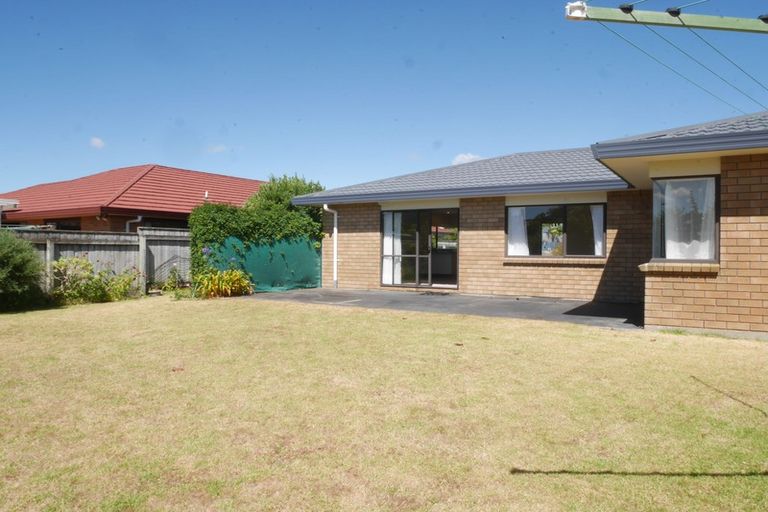 Photo of property in 125 Queens Road, Waikanae Beach, Waikanae, 5036