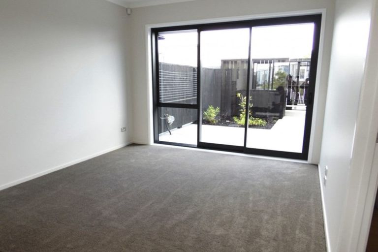 Photo of property in 18 Walter Merton Road, Hobsonville, Auckland, 0616