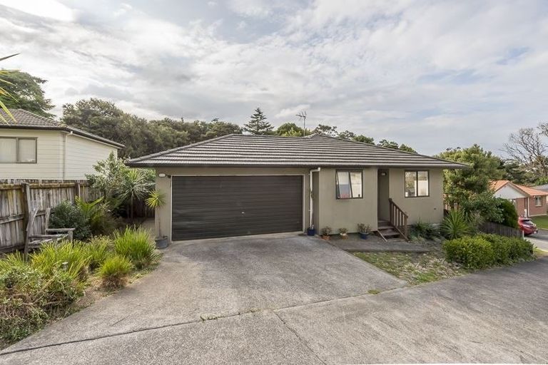 Photo of property in 26 Dovey Place, Massey, Auckland, 0614