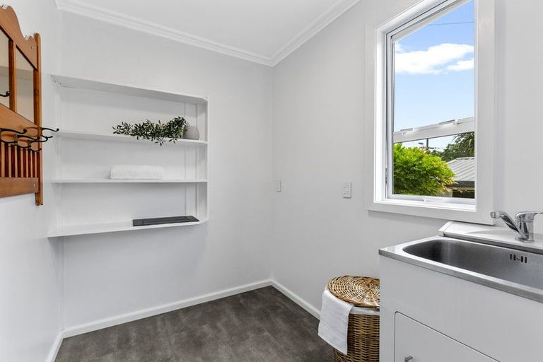Photo of property in 181 Tukapa Street, Westown, New Plymouth, 4310