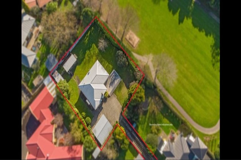 Photo of property in 564 Ruahine Street, Hokowhitu, Palmerston North, 4410