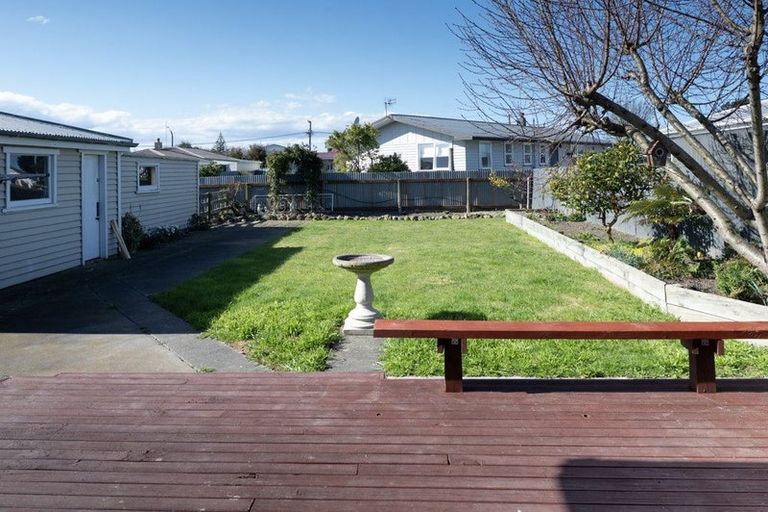 Photo of property in 42 Shackleton Street, Maraenui, Napier, 4110