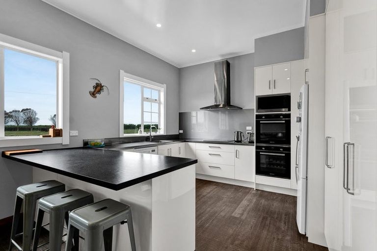 Photo of property in 22 Batten Road, Okaiawa, Hawera, 4671