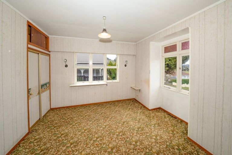 Photo of property in 10 Union Street, Hikurangi, 0114