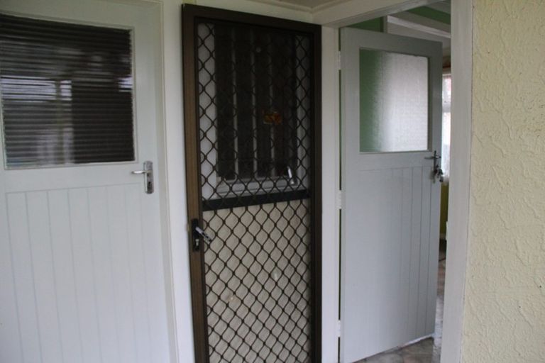 Photo of property in 8 Aberdeen Avenue, Takaro, Palmerston North, 4412