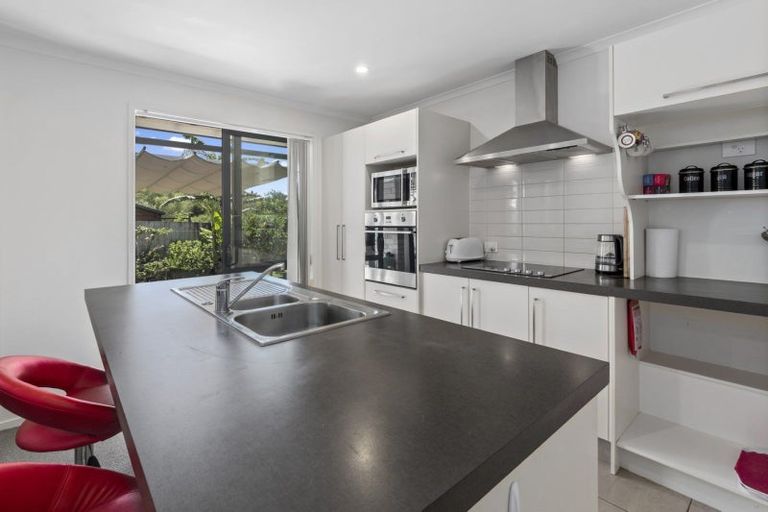 Photo of property in 54 Fairfax Crescent, Pyes Pa, Tauranga, 3112