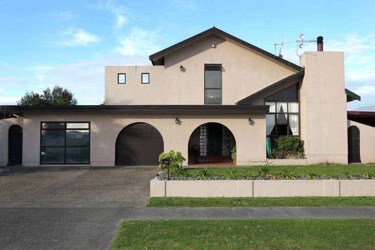 Photo of property in 28 Ranfurly Street, Tamatea, Napier, 4112