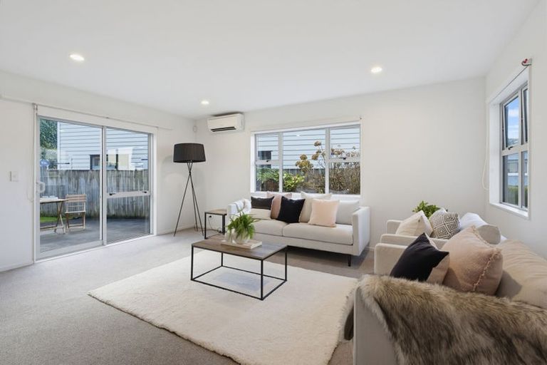 Photo of property in 17a Wantwood Grove, Churton Park, Wellington, 6037