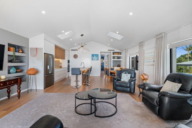 Photo of property in 235 One Tree Point Road, One Tree Point, 0118