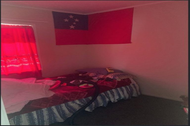 Photo of property in 2/90 Finlayson Avenue, Clendon Park, Auckland, 2103