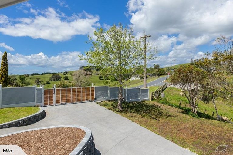 Photo of property in 83 Wharf Road, Port Albert, Wellsford, 0973