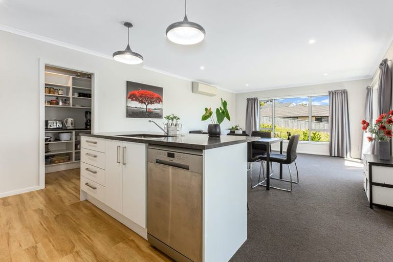 Photo of property in 34 Margaret Shields Avenue, Aotea, Porirua, 5024