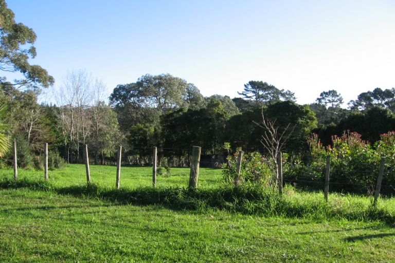 Photo of property in 43 O'neills Road, Swanson, Auckland, 0614