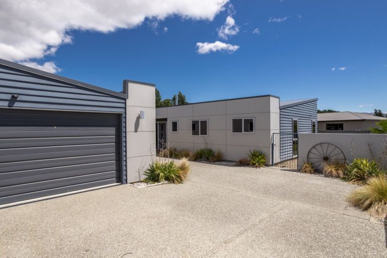 Photo of property in 7 Walnut Grove, Alexandra, 9320