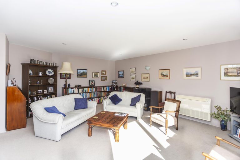 Photo of property in 14 North Ridge Drive, Oamaru North, Oamaru, 9400