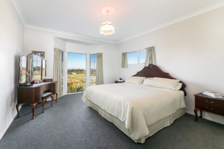 Photo of property in 16 Kaiangaroa Place, Bay View, Napier, 4104