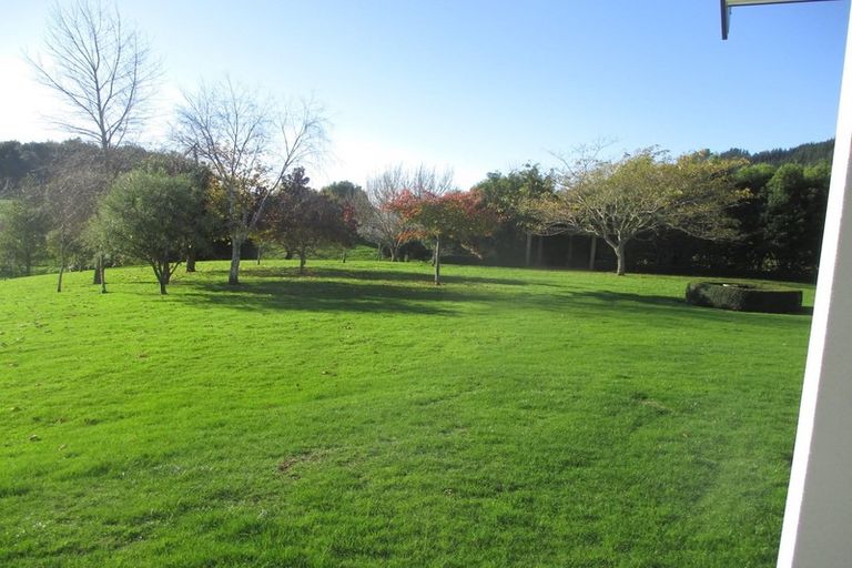 Photo of property in 63 Manakau Heights Drive, Manakau, Otaki, 5583