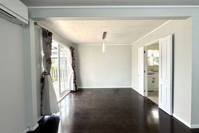Photo of property in 158 Pigeon Mountain Road, Half Moon Bay, Auckland, 2012