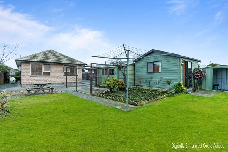 Photo of property in 14 Camelia Place, Islington, Christchurch, 8042