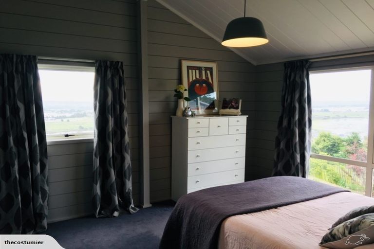 Photo of property in 130 Cannon Hill Crescent, Mount Pleasant, Christchurch, 8081