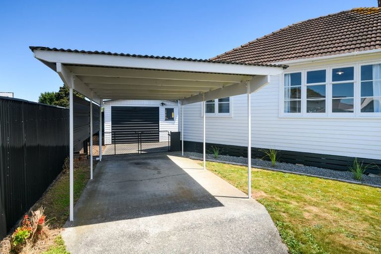 Photo of property in 34 Clyde Crescent, Roslyn, Palmerston North, 4414