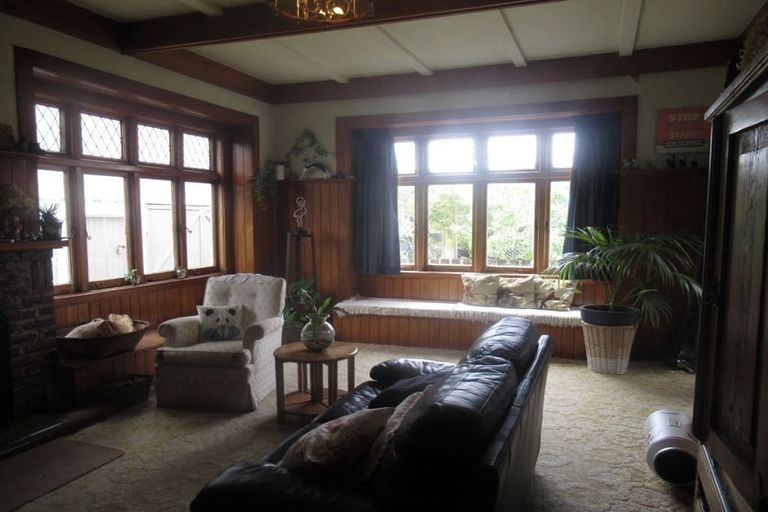 Photo of property in 61 Fergusson Street, Woodville, 4920