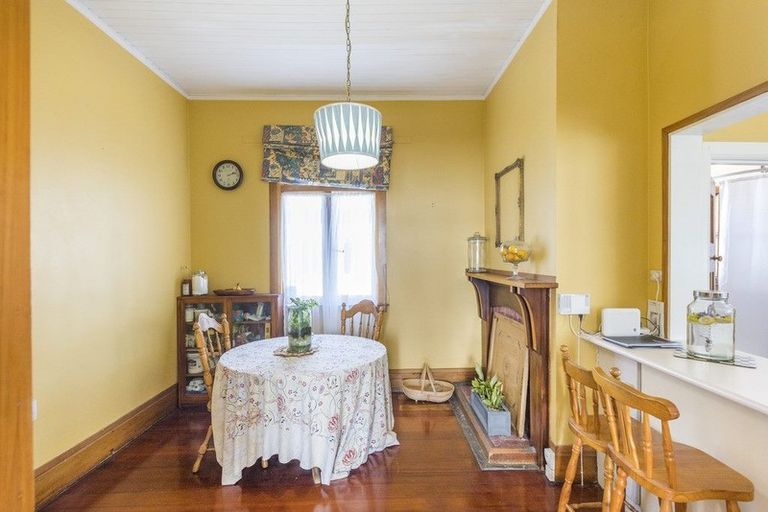 Photo of property in 18 Bryant Street, Takaro, Palmerston North, 4412