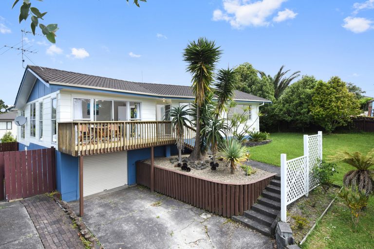 Photo of property in 5 Sari Place, Massey, Auckland, 0614