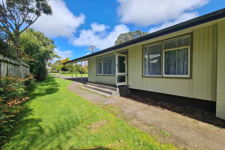 Photo of property in 32ab Old South Road, Okato, 4335