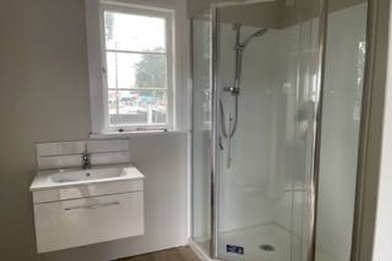 Photo of property in 19 Hyderabad Road, Marewa, Napier, 4110