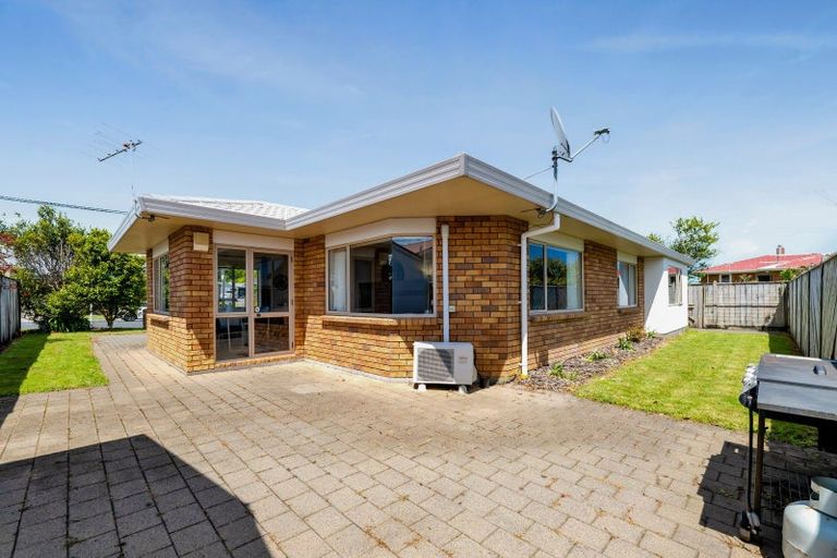 Photo of property in 301 Huatoki Street, Upper Vogeltown, New Plymouth, 4310