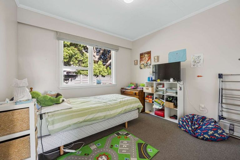 Photo of property in 1/8 Derwent Lee Grove, Epuni, Lower Hutt, 5011