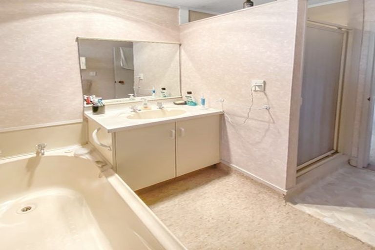 Photo of property in 56b Avondale Road, Taradale, Napier, 4112