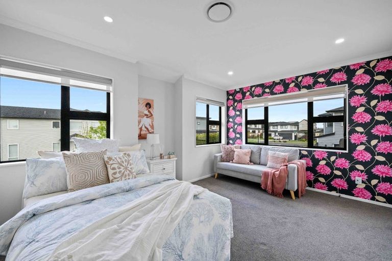 Photo of property in 6 Tuangi Road, Karaka, Papakura, 2113