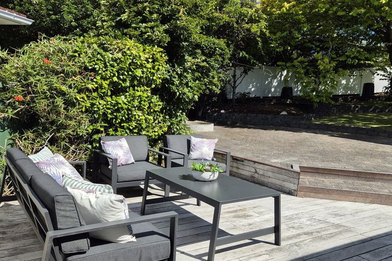 Photo of property in 10 Alton Avenue, Hillcrest, Auckland, 0627