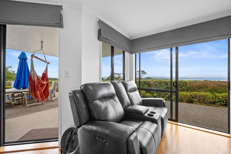 Photo of property in 1611 Kaipara Coast Highway, Kaukapakapa, 0984