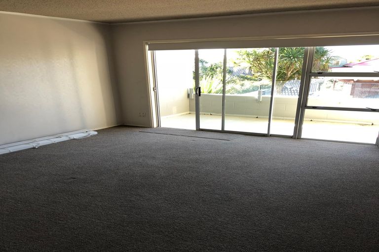 Photo of property in 3/34 Uxbridge Road, Mellons Bay, Auckland, 2014