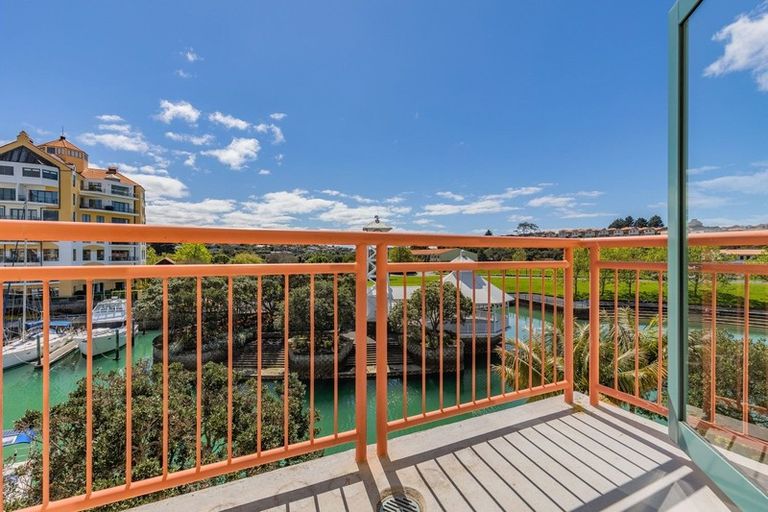 Photo of property in 164ah Harbour Village Drive, Gulf Harbour, Whangaparaoa, 0930